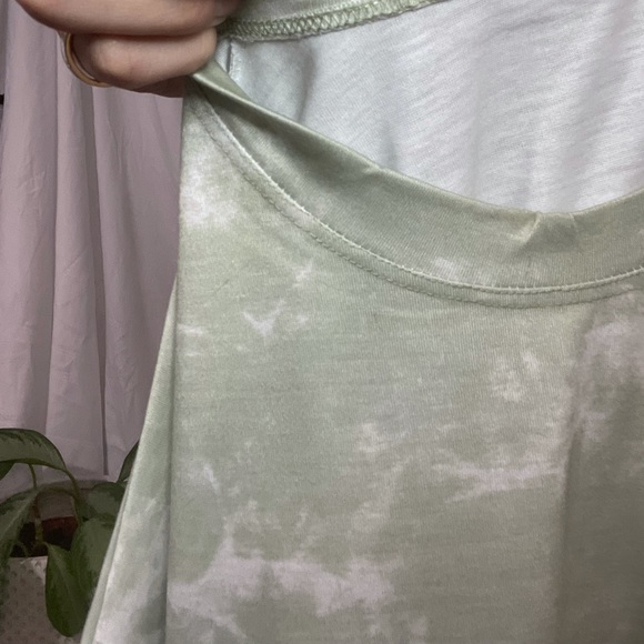 Bleached Green Top - Picture 3 of 7